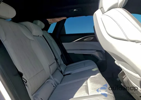 2024 Cadillac Lyriq Sport z USA, uszkodzony, nr VIN 1GYKPVRK7RZ123898